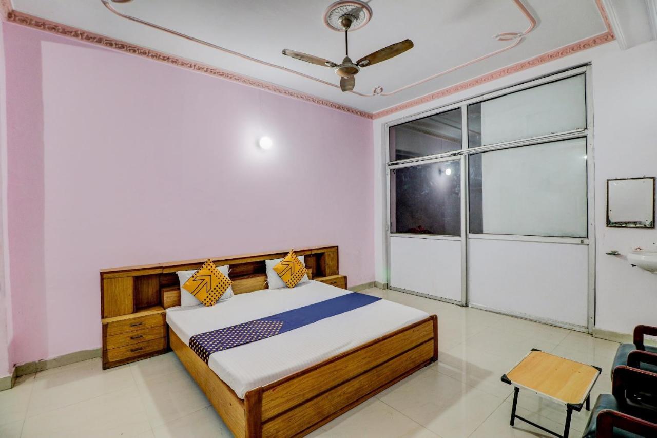 J C Guest House Hasanganj Ngoại thất bức ảnh