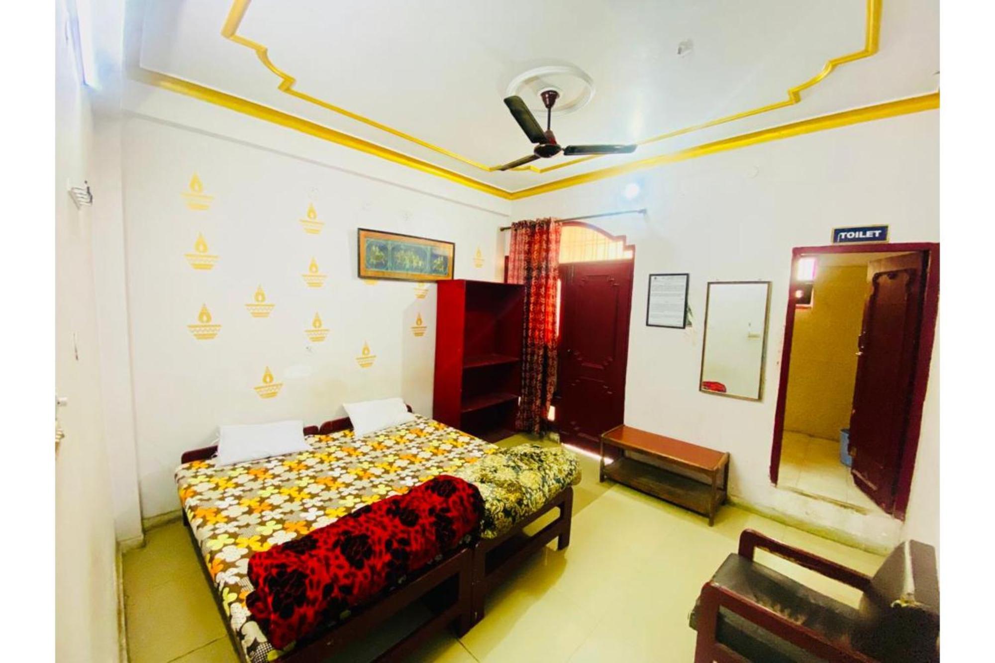 J C Guest House Hasanganj Ngoại thất bức ảnh